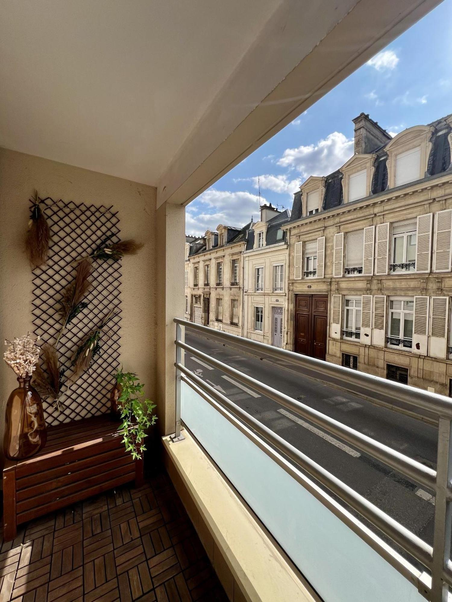 Apartamento Clovis - Hypercentre Avec Balcon Et Parking Reims Exterior foto