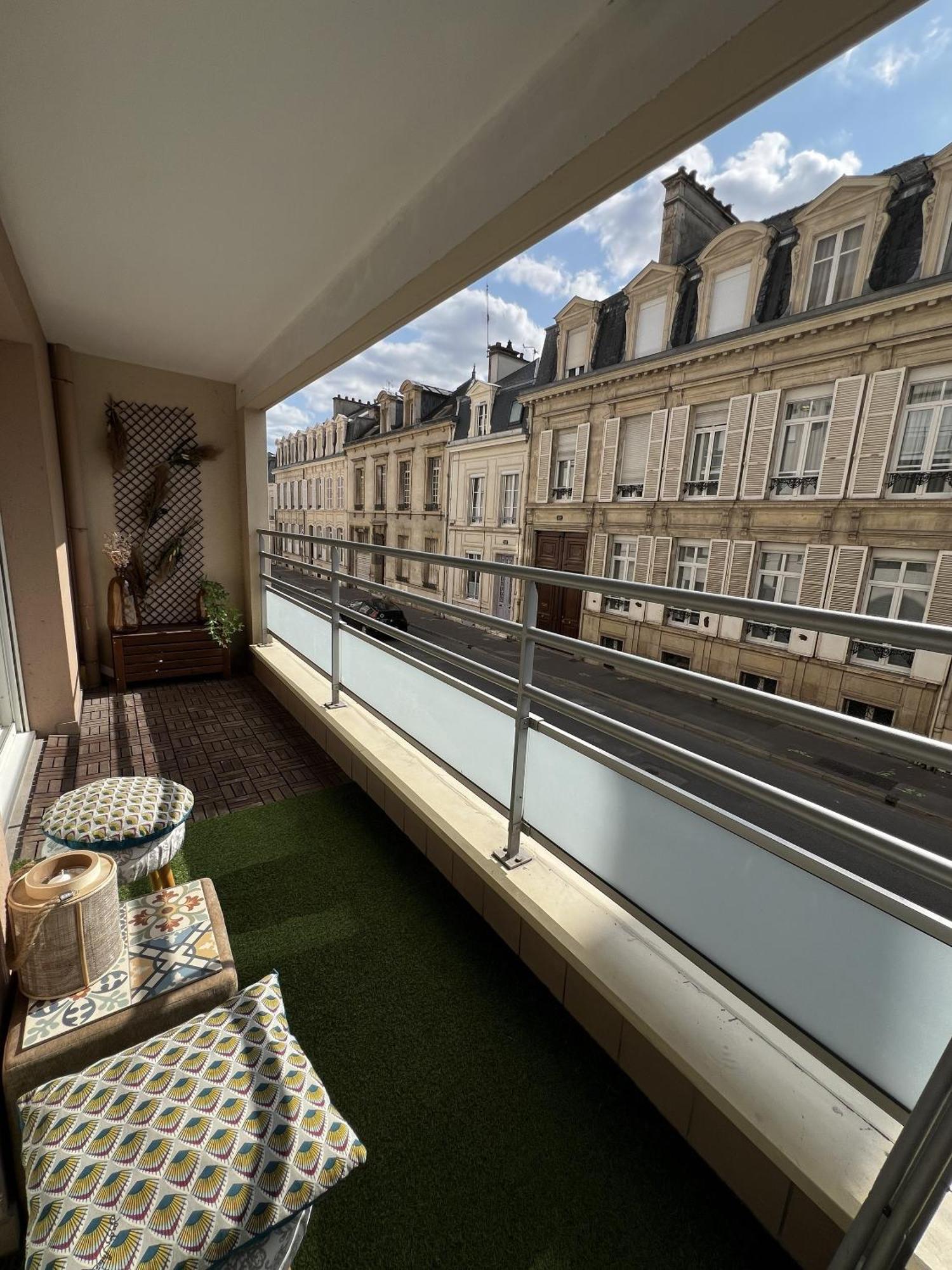 Apartamento Clovis - Hypercentre Avec Balcon Et Parking Reims Exterior foto
